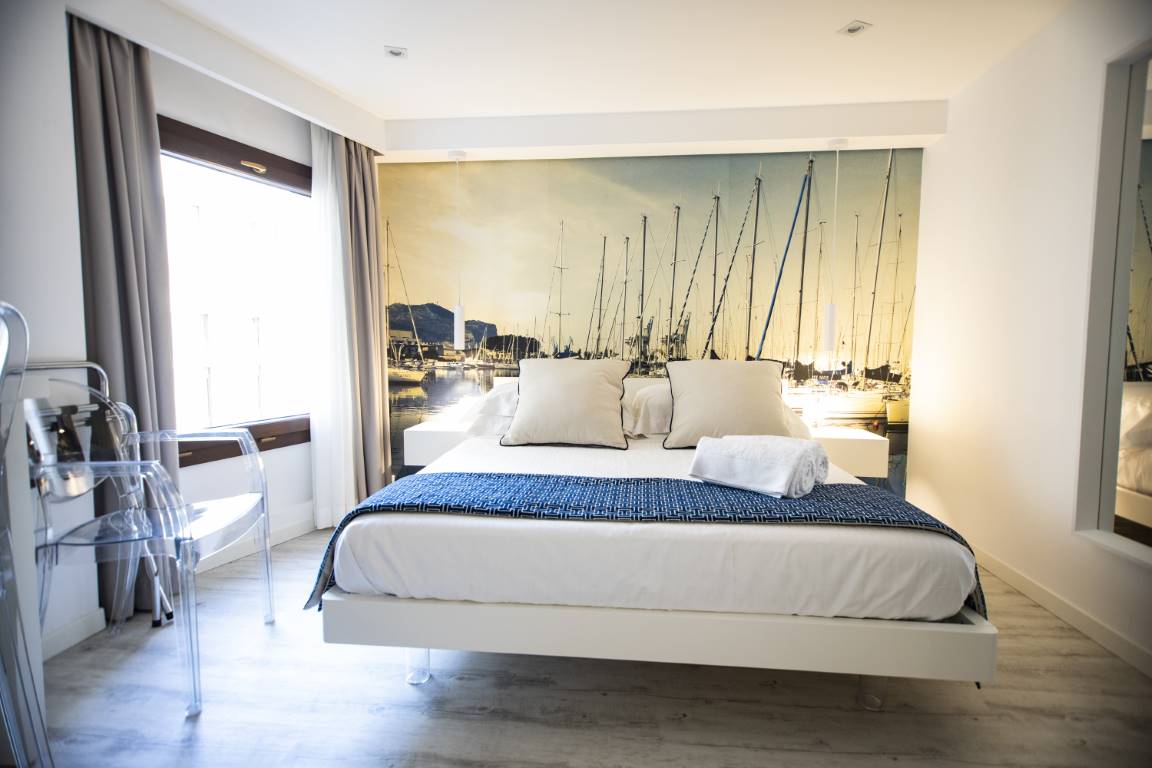 La Cala Suite Quaroni Rooms hystoric center of Palermo