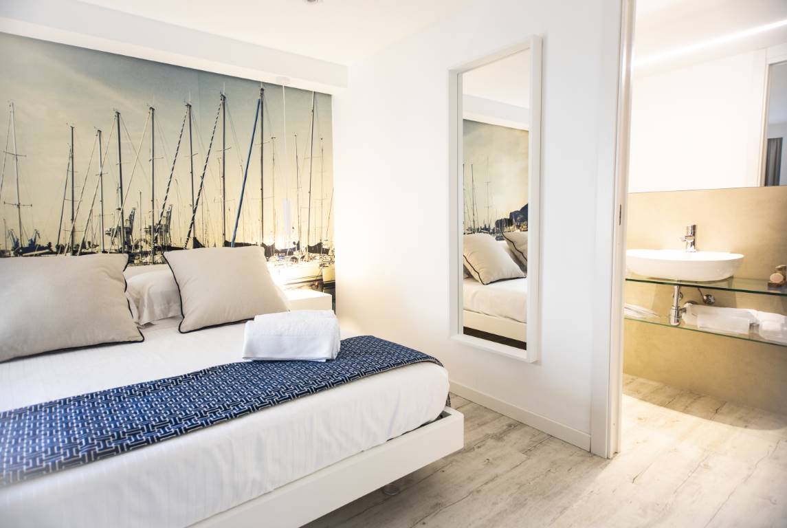 La Cala Suite Quaroni Rooms hystoric center of Palermo